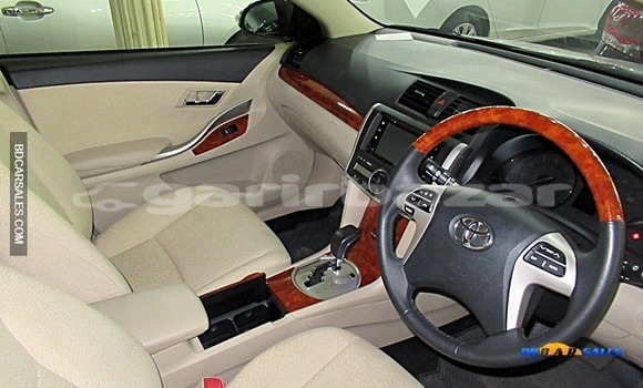 কেনা আমদানি Toyota Premio Silver গাড়ী মধ্যে ঢাকা মধ্যে Dhaka কেনা আমদানি Toyota Premio Silver গাড়ী মধ্যে ঢাকা মধ্যে Dhaka