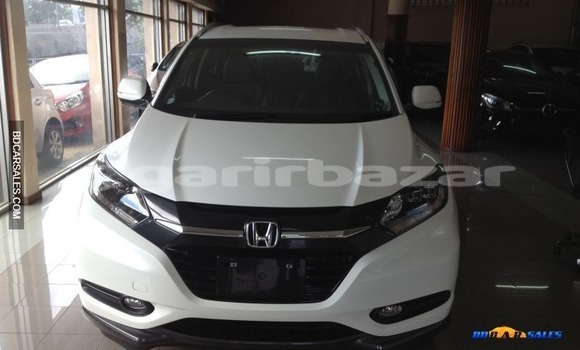 Buy Import Honda Vezel in Dhaka, Dhaka Buy Import Honda Vezel in Dhaka, Dhaka