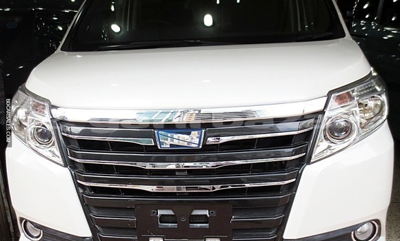 Buy Import Toyota Noah in Dhaka, Dhaka Buy Import Toyota Noah in Dhaka, Dhaka