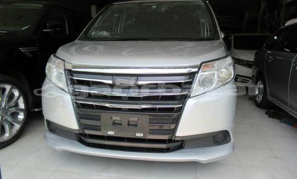 Buy Import Toyota Noah in Dhaka, Dhaka Buy Import Toyota Noah in Dhaka, Dhaka