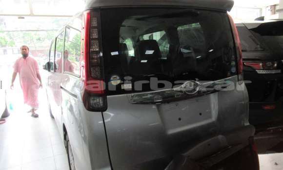 Buy Import Toyota Noah in Dhaka, Dhaka Buy Import Toyota Noah in Dhaka, Dhaka
