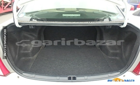 Buy Import Toyota Axio in Dhaka, Dhaka Buy Import Toyota Axio in Dhaka, Dhaka