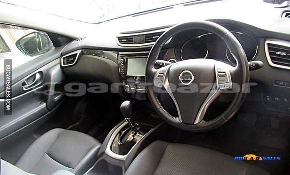 Buy Import Nissan X-Trail in Dhaka, Dhaka Buy Import Nissan X-Trail in Dhaka, Dhaka
