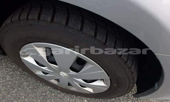 Buy Import Toyota Fielder in Dhaka, Dhaka Buy Import Toyota Fielder in Dhaka, Dhaka