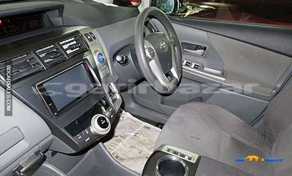 Buy Import Toyota Prius in Dhaka, Dhaka Buy Import Toyota Prius in Dhaka, Dhaka