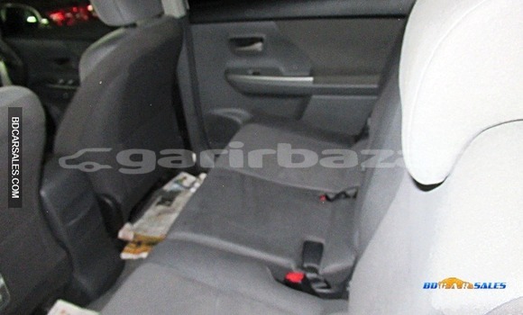 Buy Import Toyota Prius in Dhaka, Dhaka Buy Import Toyota Prius in Dhaka, Dhaka