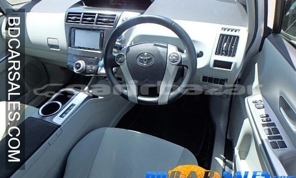 Buy Import Toyota Prius in Dhaka, Dhaka Buy Import Toyota Prius in Dhaka, Dhaka
