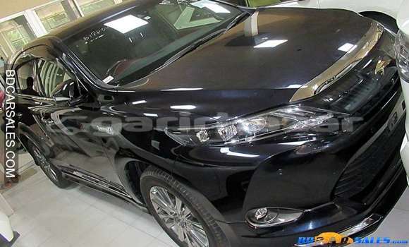 Buy Import Toyota Harrier in Dhaka, Dhaka Buy Import Toyota Harrier in Dhaka, Dhaka