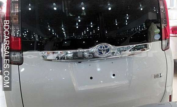 Buy Import Toyota Noah in Dhaka, Dhaka Buy Import Toyota Noah in Dhaka, Dhaka