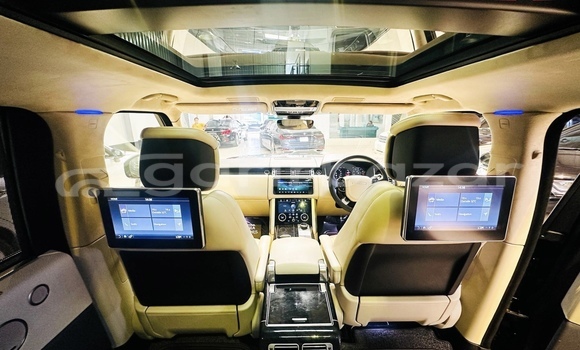 Buy Used 2020 Range Rover vogue in Dhaka, Dhaka Buy Used 2020 Range Rover vogue in Dhaka, Dhaka