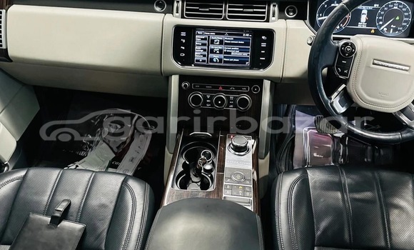 Buy Used 2014 Range Rover vogue in Dhaka, Dhaka Buy Used 2014 Range Rover vogue in Dhaka, Dhaka