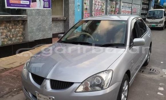 কেনা ব্যবহৃত Mitsubishi lancer Silver গাড়ী মধ্যে ঢাকা মধ্যে Dhaka কেনা ব্যবহৃত Mitsubishi lancer Silver গাড়ী মধ্যে ঢাকা মধ্যে Dhaka