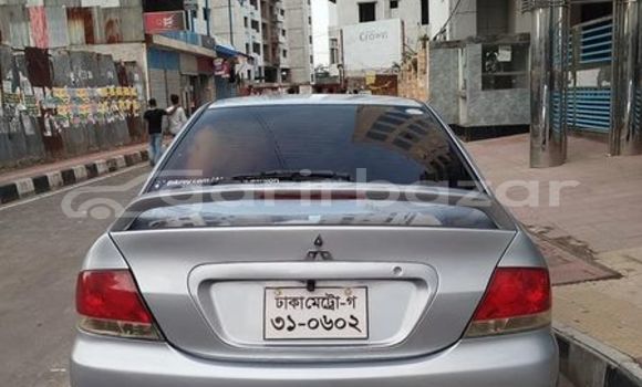 কেনা ব্যবহৃত Mitsubishi lancer Silver গাড়ী মধ্যে ঢাকা মধ্যে Dhaka কেনা ব্যবহৃত Mitsubishi lancer Silver গাড়ী মধ্যে ঢাকা মধ্যে Dhaka