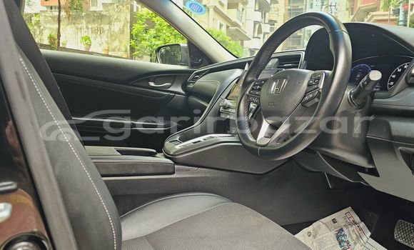 Buy Import 2020 Honda Insight in Dhaka, Dhaka Buy Import 2020 Honda Insight in Dhaka, Dhaka