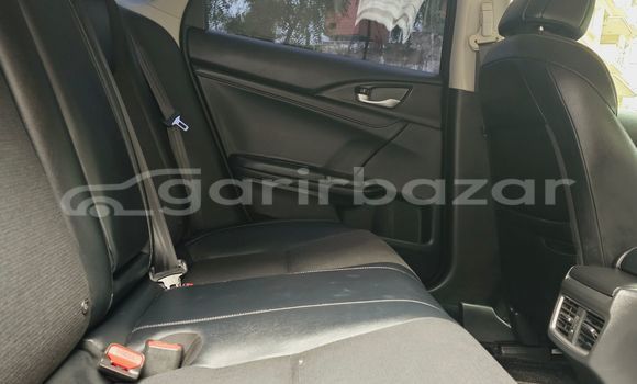 Buy Import 2020 Honda Insight in Dhaka, Dhaka Buy Import 2020 Honda Insight in Dhaka, Dhaka