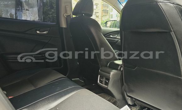 Buy Import 2020 Honda Insight in Dhaka, Dhaka Buy Import 2020 Honda Insight in Dhaka, Dhaka