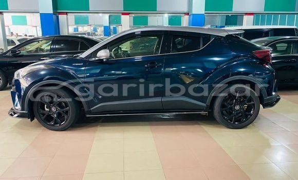 কেনা নতুন Toyota chr g-led package Dark blue গাড়ী মধ্যে ঢাকা মধ্যে Dhaka