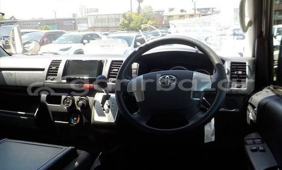 Buy Used 2019 Toyota hiace dx in Dhaka, Dhaka Buy Used 2019 Toyota hiace dx in Dhaka, Dhaka