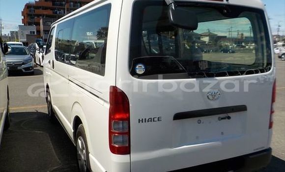 Buy Used 2019 Toyota hiace dx in Dhaka, Dhaka Buy Used 2019 Toyota hiace dx in Dhaka, Dhaka