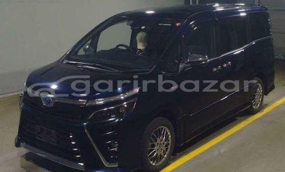 কেনা ব্যবহৃত Toyota voxy zs kiramiki Mica blue গাড়ী মধ্যে ঢাকা মধ্যে Dhaka