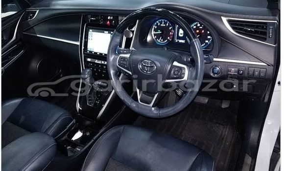 Buy Used 2020 Toyota Harrier in Dhaka, Dhaka Buy Used 2020 Toyota Harrier in Dhaka, Dhaka
