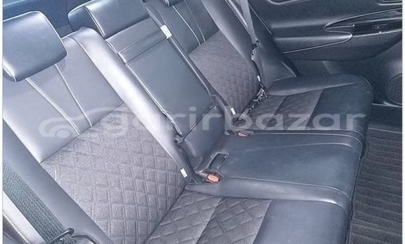 Buy Used 2020 Toyota Harrier in Dhaka, Dhaka Buy Used 2020 Toyota Harrier in Dhaka, Dhaka