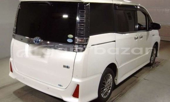 Buy Used 2019 Toyota voxy zs kiramiki in Dhaka, Dhaka Buy Used 2019 Toyota voxy zs kiramiki in Dhaka, Dhaka