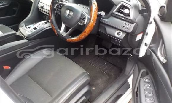 Buy Used 2019 Honda Insight in Dhaka, Dhaka Buy Used 2019 Honda Insight in Dhaka, Dhaka