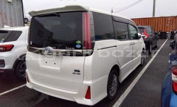 Buy Used 2019 Toyota noah si in Dhaka, Dhaka Buy Used 2019 Toyota noah si in Dhaka, Dhaka