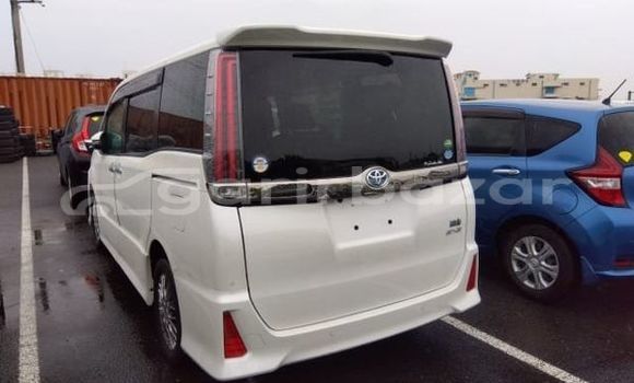 Buy Used 2019 Toyota noah si in Dhaka, Dhaka Buy Used 2019 Toyota noah si in Dhaka, Dhaka