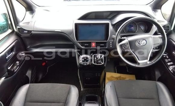 Buy Used 2019 Toyota noah si in Dhaka, Dhaka Buy Used 2019 Toyota noah si in Dhaka, Dhaka
