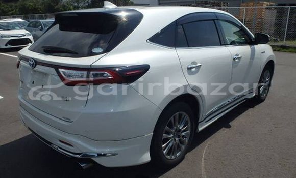 Buy Used 2021 Toyota Harrier in Dhaka, Dhaka Buy Used 2021 Toyota Harrier in Dhaka, Dhaka