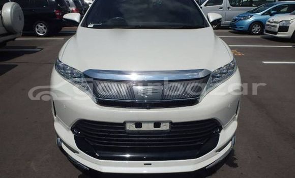 Buy Used 2021 Toyota Harrier in Dhaka, Dhaka Buy Used 2021 Toyota Harrier in Dhaka, Dhaka