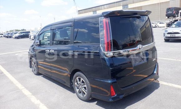 Buy Used 2019 Toyota Noah in Dhaka, Dhaka Buy Used 2019 Toyota Noah in Dhaka, Dhaka