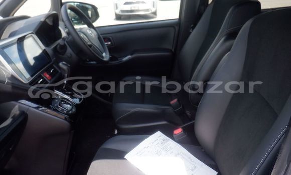 Buy Used 2019 Toyota Noah in Dhaka, Dhaka Buy Used 2019 Toyota Noah in Dhaka, Dhaka
