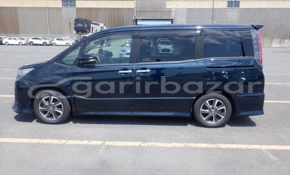 Buy Used 2019 Toyota Noah in Dhaka, Dhaka Buy Used 2019 Toyota Noah in Dhaka, Dhaka