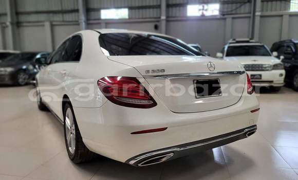 Buy Used 2022 Mercedes-Benz e-class in Dhaka, Dhaka Buy Used 2022 Mercedes-Benz e-class in Dhaka, Dhaka