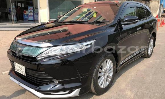 Buy Used 2017 Toyota Harrier in Dhaka, Dhaka Buy Used 2017 Toyota Harrier in Dhaka, Dhaka