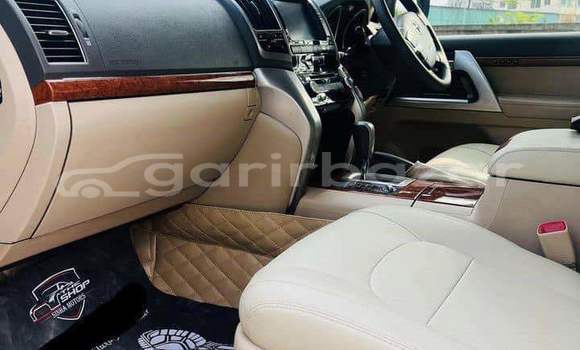 Buy Used 2014 Toyota Land Cruiser in Dhaka, Dhaka Buy Used 2014 Toyota Land Cruiser in Dhaka, Dhaka