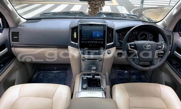 Buy Used 2018 Toyota Land Cruiser in Dhaka, Dhaka Buy Used 2018 Toyota Land Cruiser in Dhaka, Dhaka