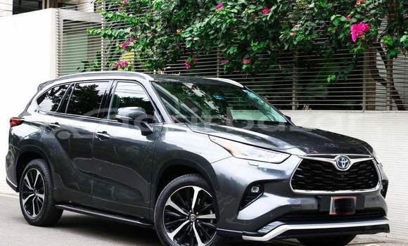 Buy Used 2020 Toyota Highlander in Dhaka, Dhaka Buy Used 2020 Toyota Highlander in Dhaka, Dhaka