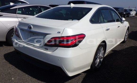 Buy Used 2019 Toyota crown g in Dhaka, Dhaka Buy Used 2019 Toyota crown g in Dhaka, Dhaka