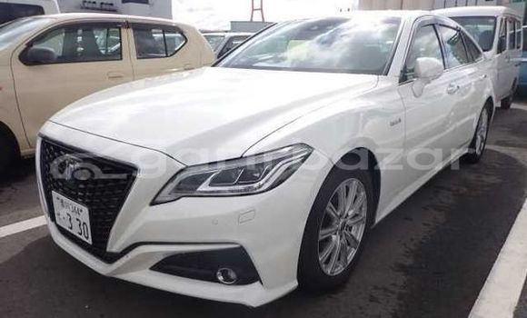 Buy Used 2019 Toyota crown g in Dhaka, Dhaka Buy Used 2019 Toyota crown g in Dhaka, Dhaka