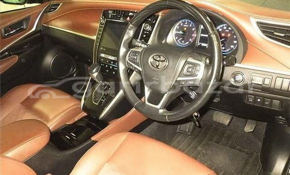 Buy Used 2019 Toyota Harrier in Dhaka, Dhaka Buy Used 2019 Toyota Harrier in Dhaka, Dhaka
