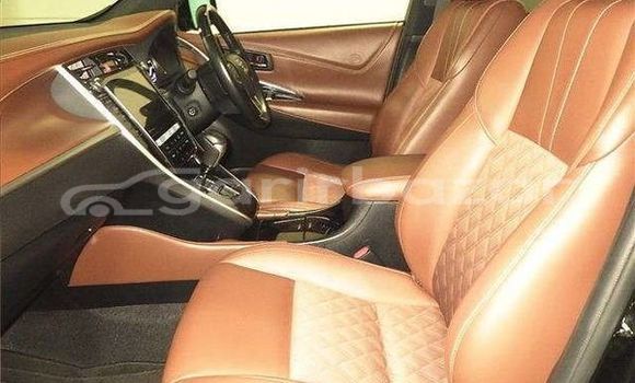 Buy Used 2019 Toyota Harrier in Dhaka, Dhaka Buy Used 2019 Toyota Harrier in Dhaka, Dhaka