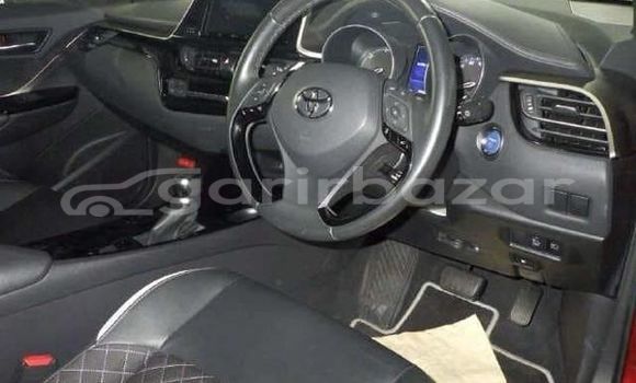 Buy Used 2019 Toyota CHR in Dhaka, Dhaka Buy Used 2019 Toyota CHR in Dhaka, Dhaka