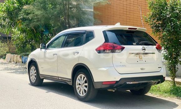 Buy Used 2018 Nissan X-Trail in Dhaka, Dhaka Buy Used 2018 Nissan X-Trail in Dhaka, Dhaka