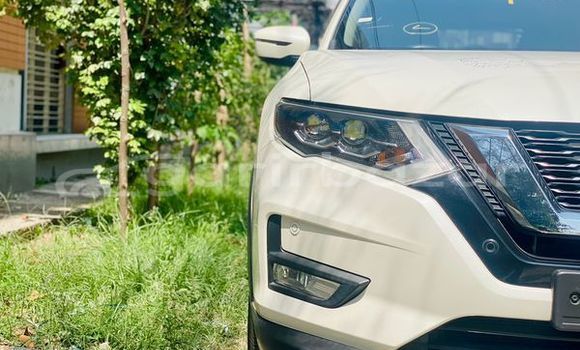 Buy Used 2018 Nissan X-Trail in Dhaka, Dhaka Buy Used 2018 Nissan X-Trail in Dhaka, Dhaka