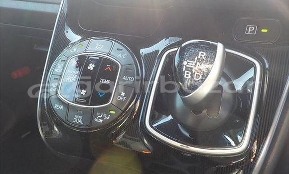 Buy Used 2019 Toyota Esquire gi premium in Dhaka, Dhaka Buy Used 2019 Toyota Esquire gi premium in Dhaka, Dhaka