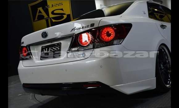 Buy Import Toyota Crown in Dhaka, Dhaka Buy Import Toyota Crown in Dhaka, Dhaka